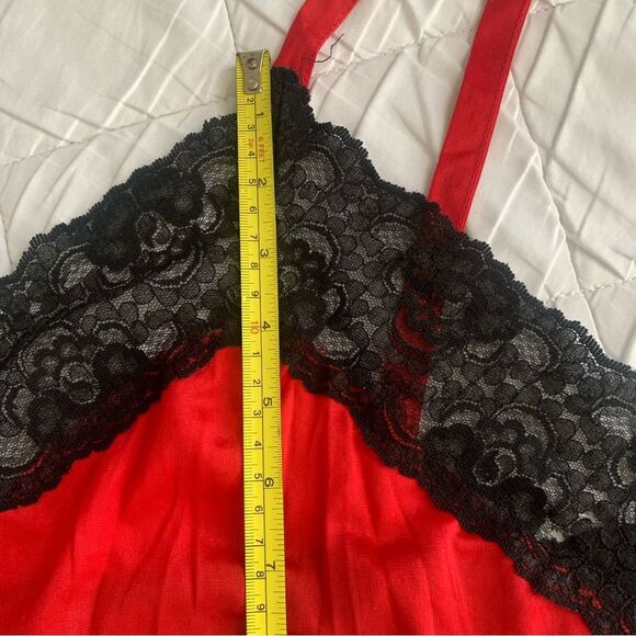 Satin Red and Black Lace Trim Camisole Sz 3X Sexy Pop of Red Y2K - Picture 6 of 8